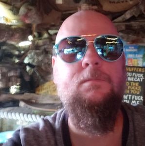 Meet your Posher, Christopher